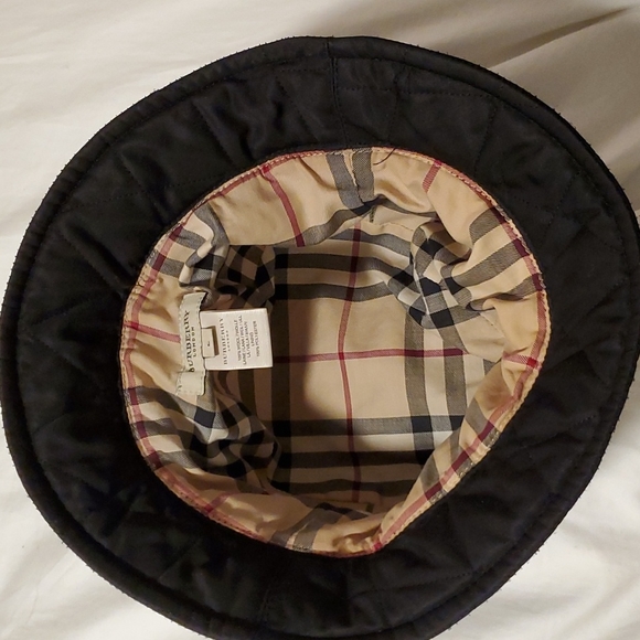Authentic Burberry Bucket Hat - Picture 3 of 4